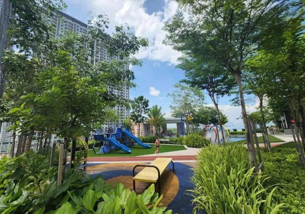 Urban Suites, Best Seaview And Cityview In Town Jelutong 0*,  Malaysia